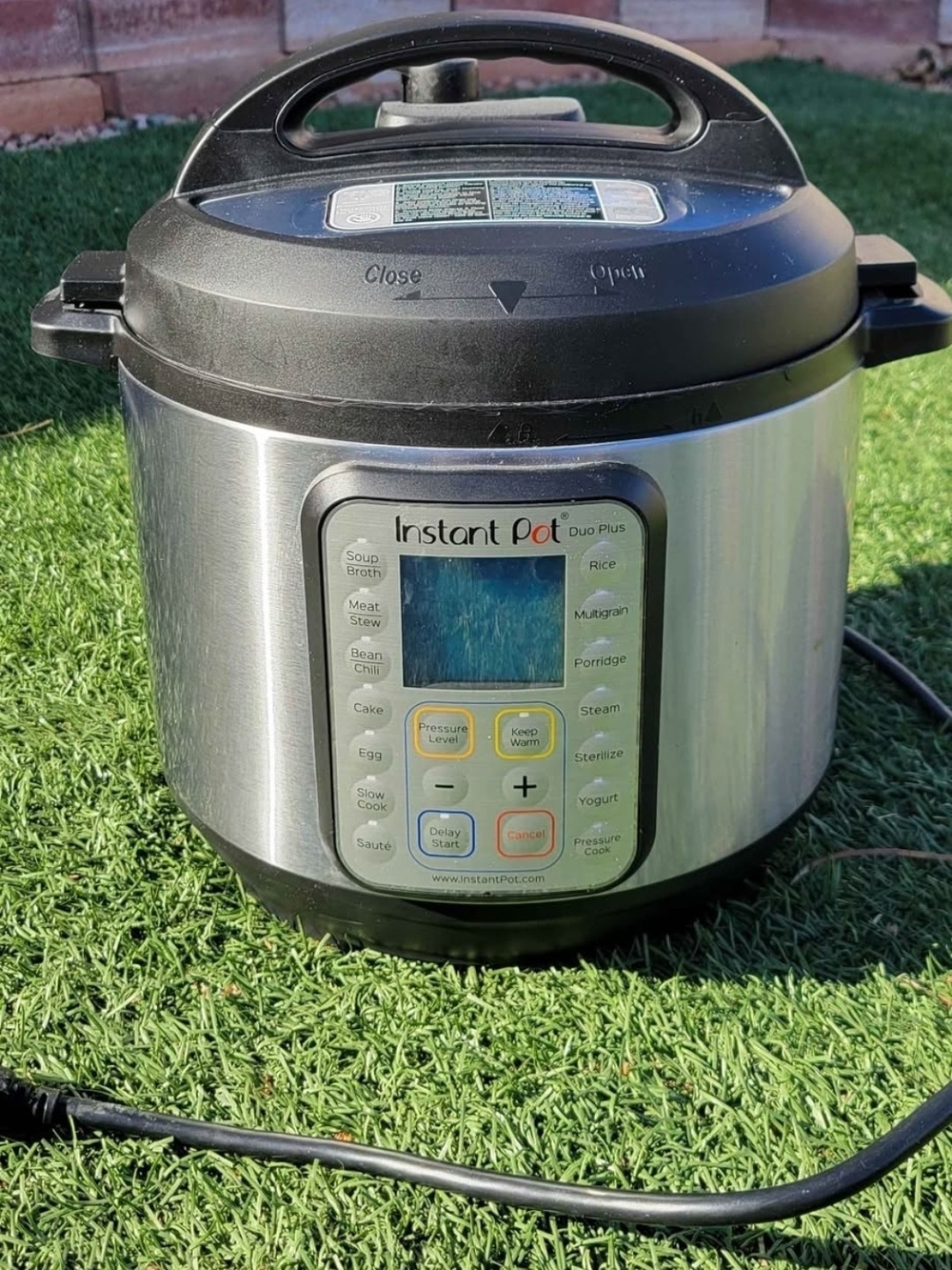 Instant Pot Electric Pressure Cooker - Stainless Steel